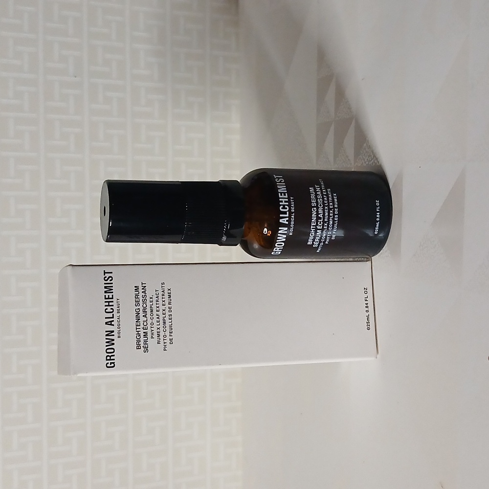 NIB 25 ML Grown Alchemist Brightening Serum